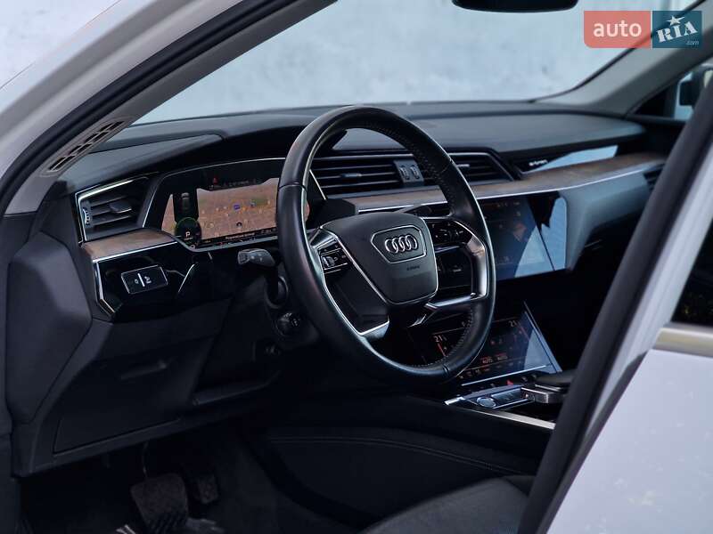 Позашляховик / Кросовер Audi e-tron 2020 в Одесі