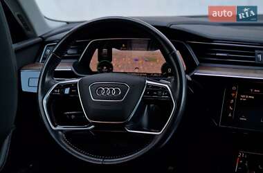 Позашляховик / Кросовер Audi e-tron 2020 в 