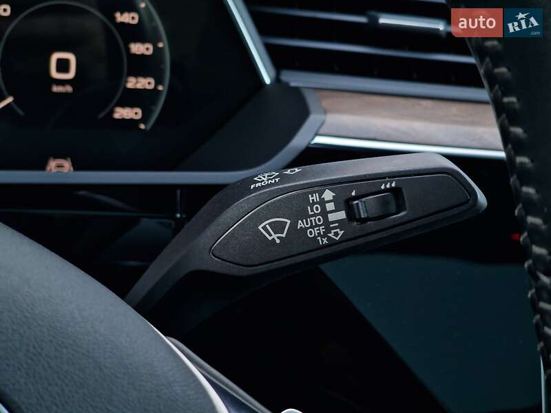 Позашляховик / Кросовер Audi e-tron 2020 в Одесі