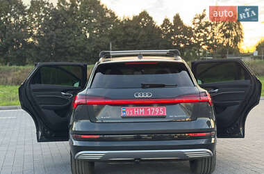 Позашляховик / Кросовер Audi e-tron 2020 в 