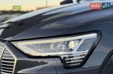 Позашляховик / Кросовер Audi e-tron 2020 в 