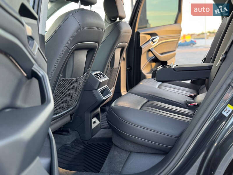 Внедорожник / Кроссовер Audi e-tron 2020 в Львове