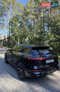 Внедорожник / Кроссовер Audi e-tron 2021 в 