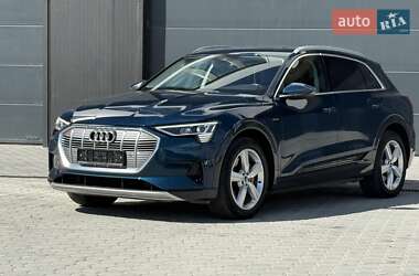 Внедорожник / Кроссовер Audi e-tron 2021 в 