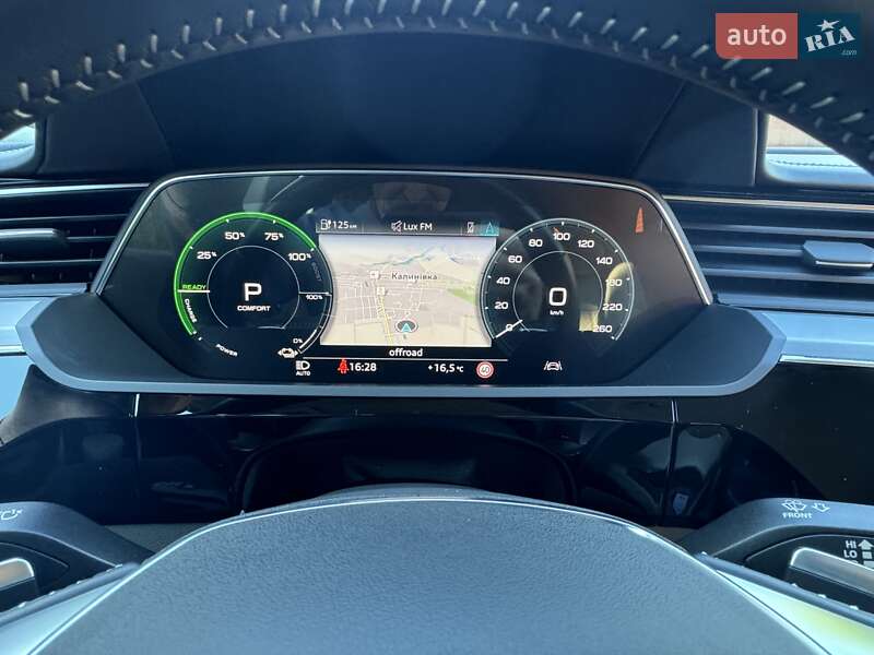 Позашляховик / Кросовер Audi e-tron 2020 в Києві