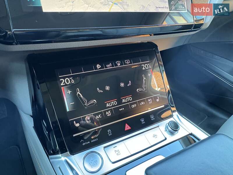 Позашляховик / Кросовер Audi e-tron 2020 в Києві