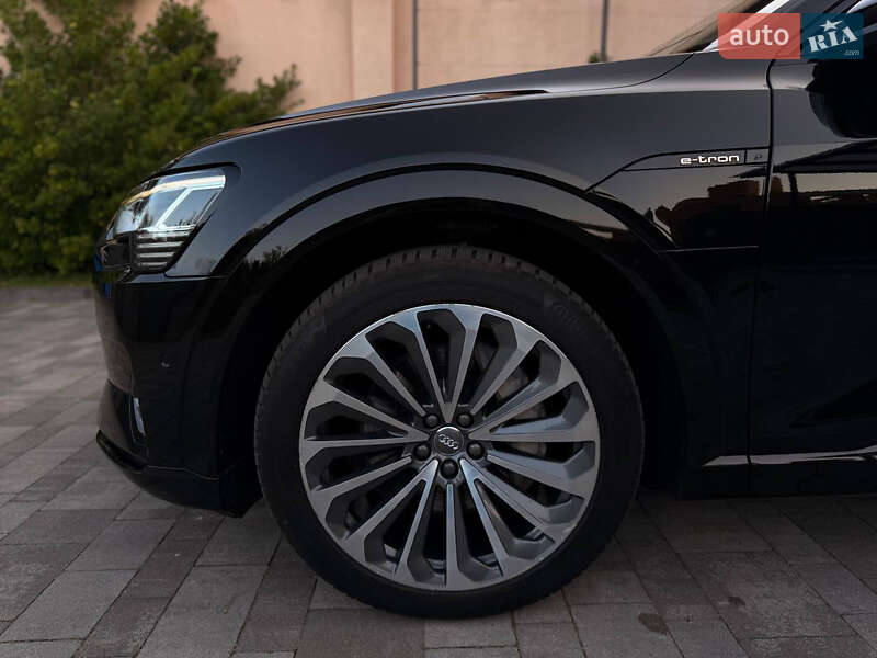 Внедорожник / Кроссовер Audi e-tron 2020 в Мукачево