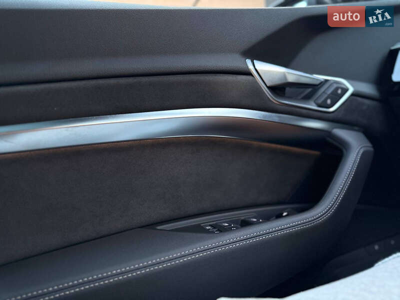Внедорожник / Кроссовер Audi e-tron 2020 в Мукачево