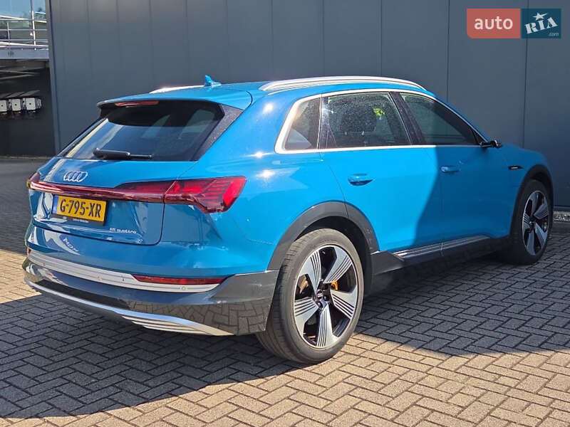 Внедорожник / Кроссовер Audi e-tron 2019 в Харькове