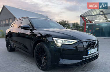 Позашляховик / Кросовер Audi e-tron 2019 в 