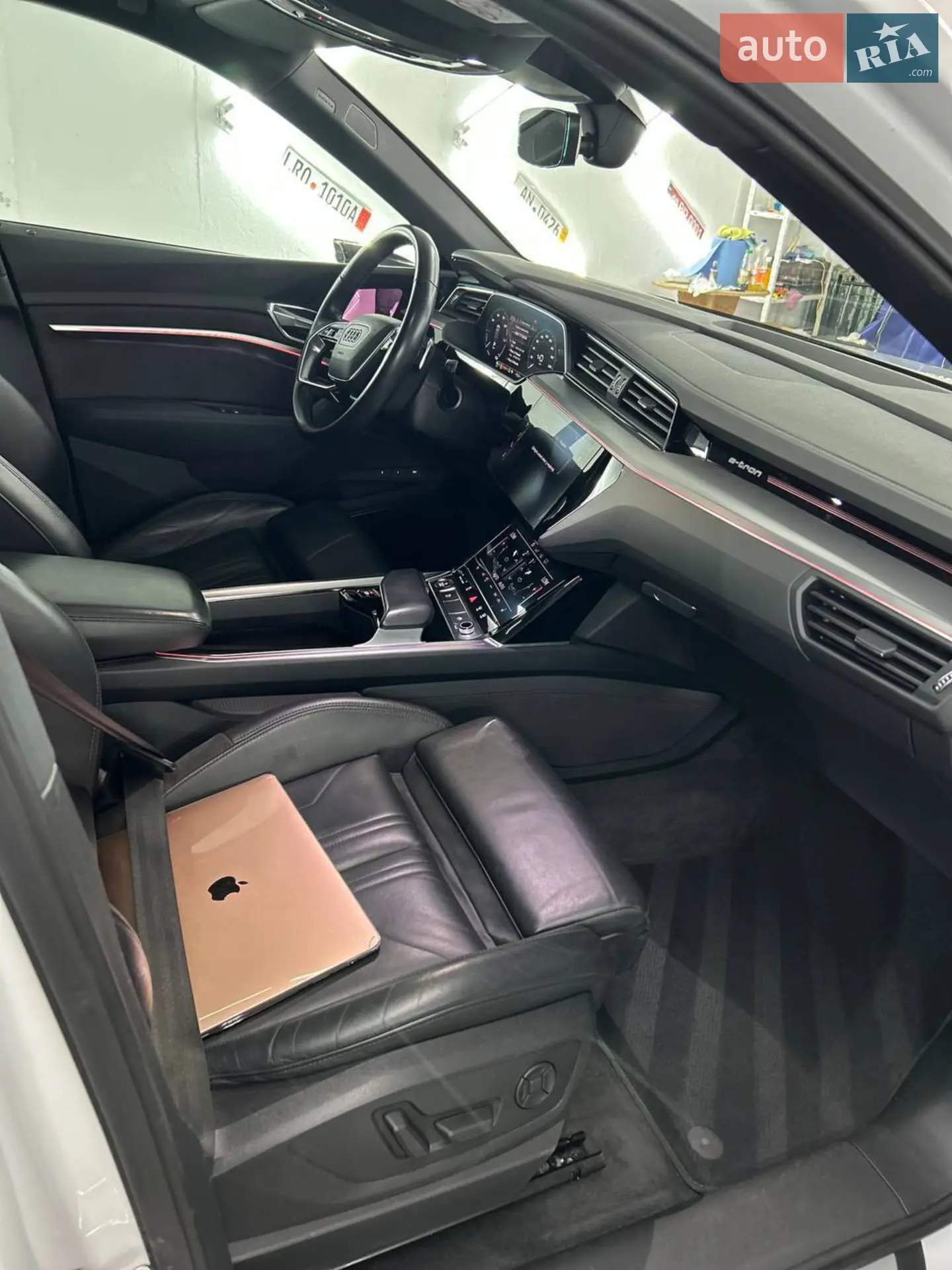 2019 Audi e-tron - мініатюра 22