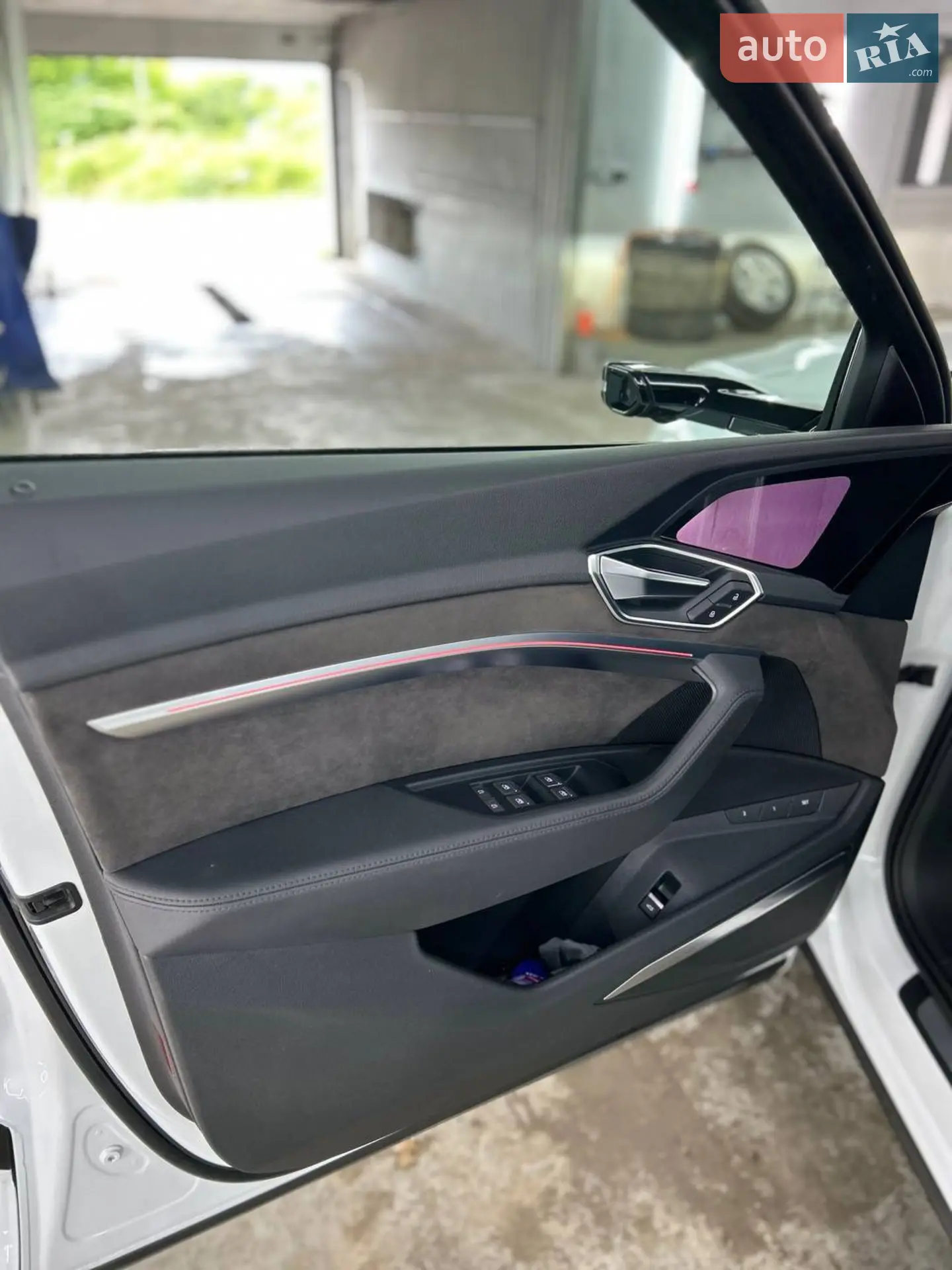 2019 Audi e-tron - мініатюра 27