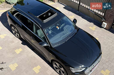 Внедорожник / Кроссовер Audi e-tron 2019 в 