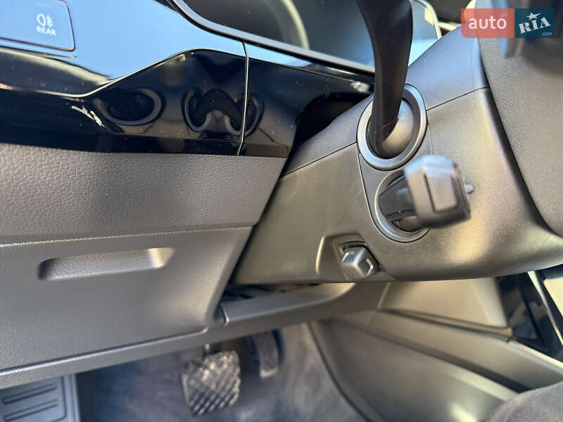 Позашляховик / Кросовер Audi e-tron 2019 в Тернополі