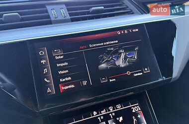 Внедорожник / Кроссовер Audi e-tron 2019 в 