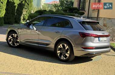 Позашляховик / Кросовер Audi e-tron 2020 в 