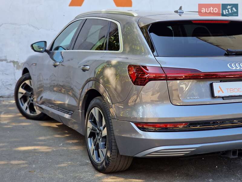 Внедорожник / Кроссовер Audi e-tron 2021 в Одессе