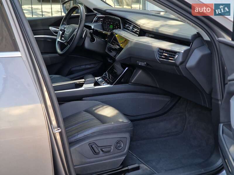 Внедорожник / Кроссовер Audi e-tron 2021 в Одессе