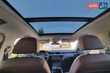 Позашляховик / Кросовер Audi e-tron 2020 в 