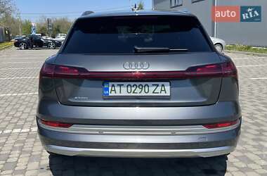 Позашляховик / Кросовер Audi e-tron 2019 в 
