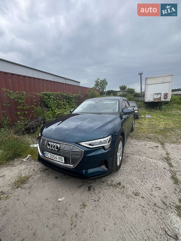 Внедорожник / Кроссовер Audi e-tron 2020 в Львове