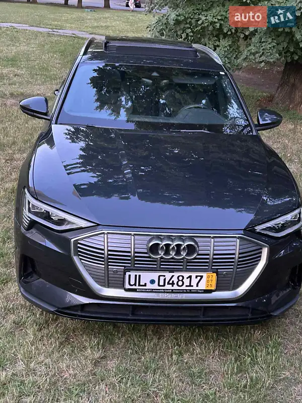 Audi e-tron
