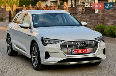 Внедорожник / Кроссовер Audi e-tron 2020 в 