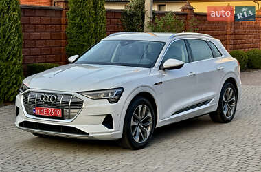 Внедорожник / Кроссовер Audi e-tron 2020 в 