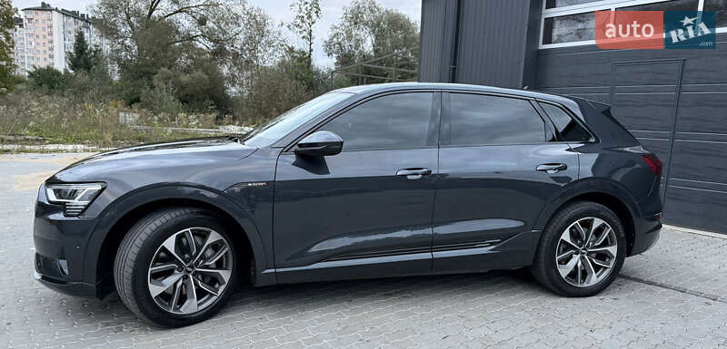 Позашляховик / Кросовер Audi e-tron 2019 в Львові