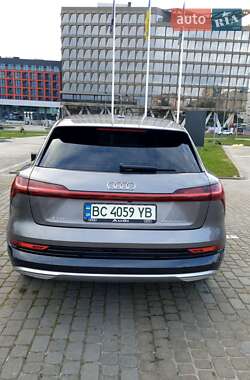 Внедорожник / Кроссовер Audi e-tron 2019 в 