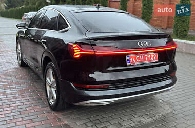 Внедорожник / Кроссовер Audi e-tron 2023 в 