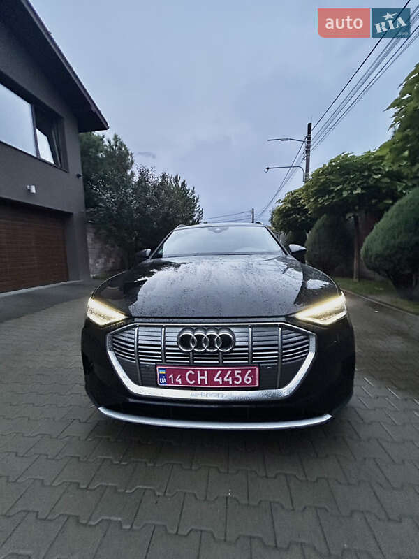 Позашляховик / Кросовер Audi e-tron 2023 в Києві