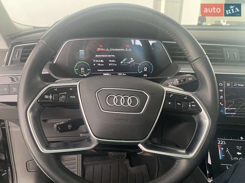 Внедорожник / Кроссовер Audi e-tron 2020 в Ирпене