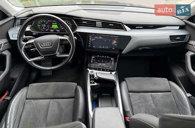 Внедорожник / Кроссовер Audi e-tron 2021 в 