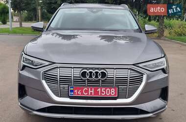 Позашляховик / Кросовер Audi e-tron 2020 в 