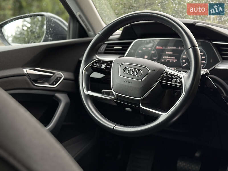 Внедорожник / Кроссовер Audi e-tron 2021 в Тернополе