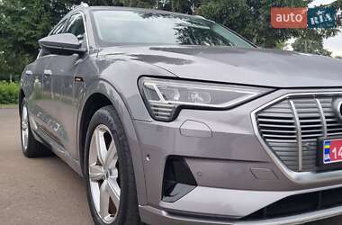 Позашляховик / Кросовер Audi e-tron 2020 в 