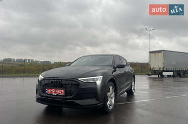 Внедорожник / Кроссовер Audi e-tron 2023 в Ровно