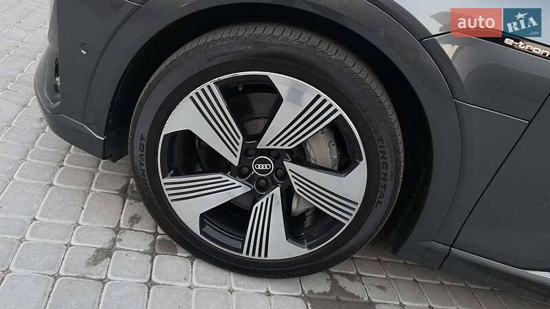 Внедорожник / Кроссовер Audi e-tron 2021 в Самборе