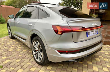 Внедорожник / Кроссовер Audi e-tron 2021 в 