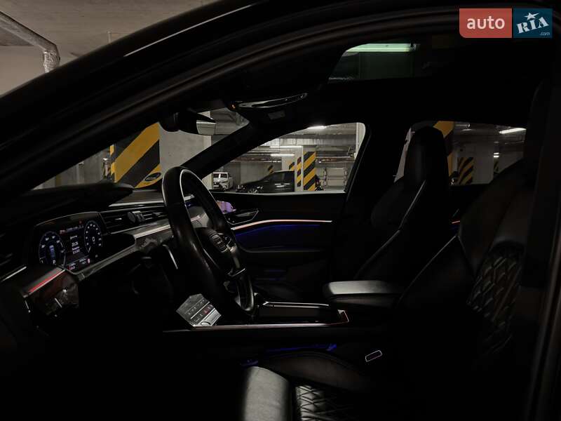Внедорожник / Кроссовер Audi e-tron 2020 в Каменец-Подольском
