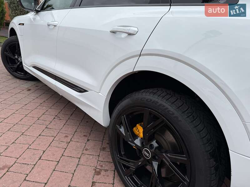 Внедорожник / Кроссовер Audi e-tron 2021 в Львове
