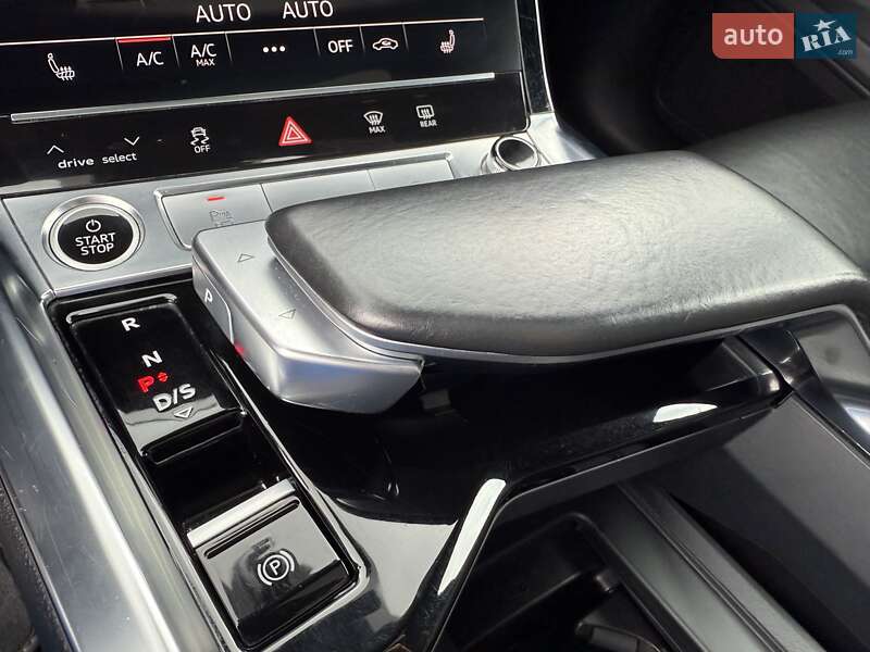 Внедорожник / Кроссовер Audi e-tron 2021 в Львове