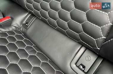 Позашляховик / Кросовер Audi e-tron 2021 в 