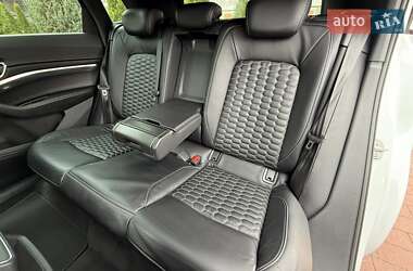 Позашляховик / Кросовер Audi e-tron 2021 в 