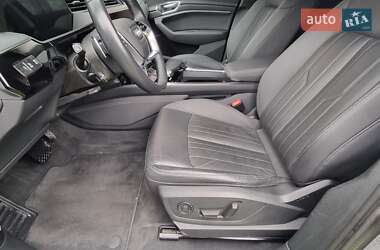 Внедорожник / Кроссовер Audi e-tron 2020 в 