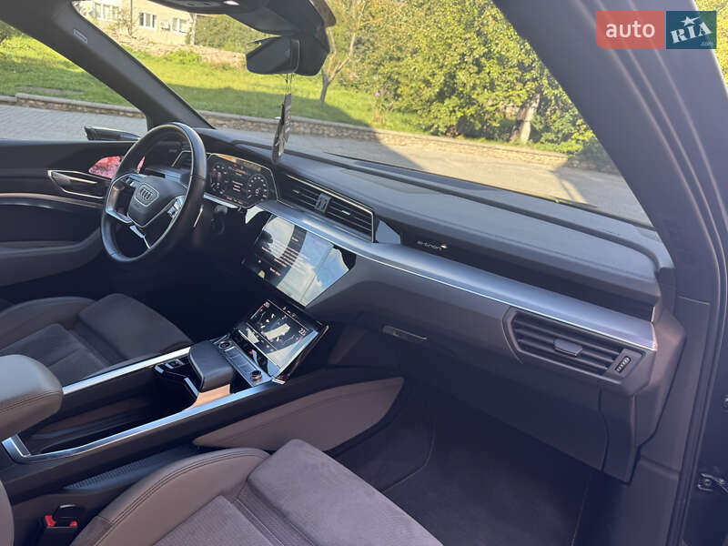 Позашляховик / Кросовер Audi e-tron 2021 в Тернополі