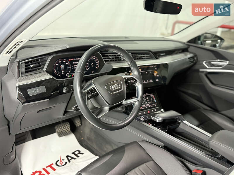 Внедорожник / Кроссовер Audi e-tron 2021 в Одессе