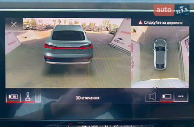 Внедорожник / Кроссовер Audi e-tron 2021 в 