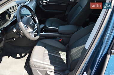 Позашляховик / Кросовер Audi e-tron 2020 в 